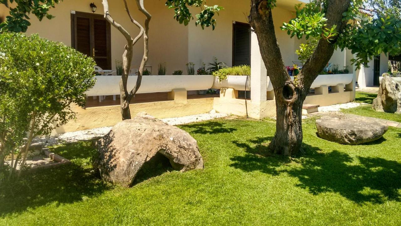 Centro Residenziale Le Canne San Teodoro  Bagian luar foto