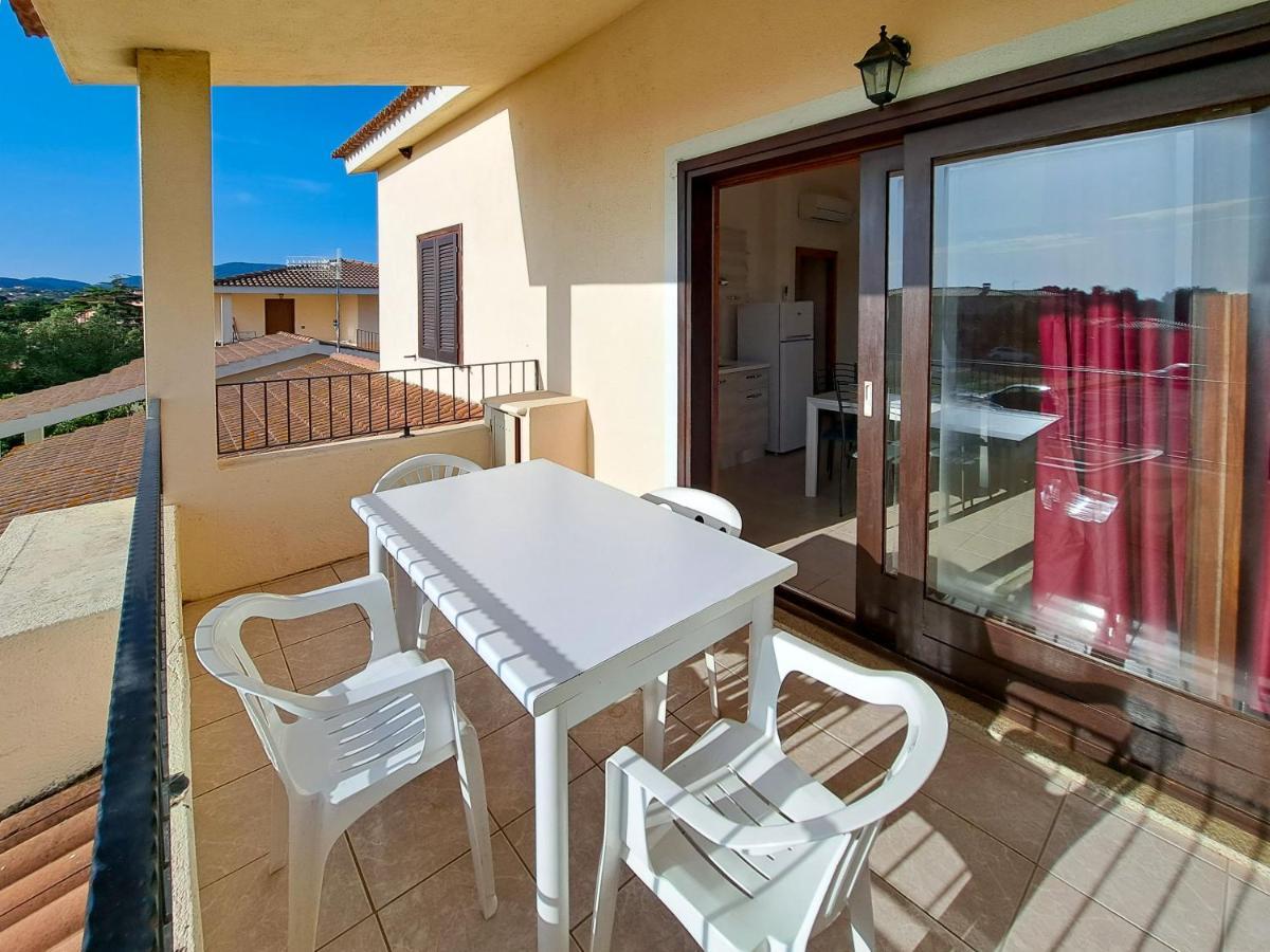 Centro Residenziale Le Canne San Teodoro  Bagian luar foto