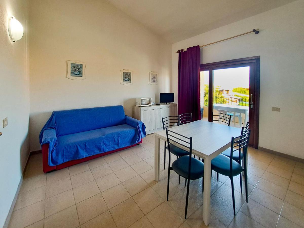 Centro Residenziale Le Canne San Teodoro  Bagian luar foto